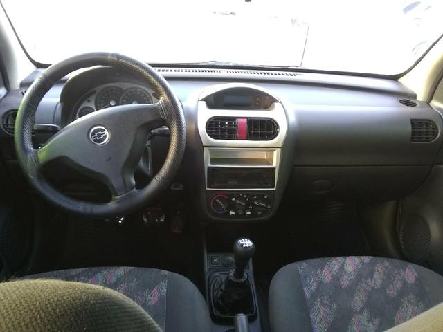 Corsa Premium 1.4 sedan - Foto 2
