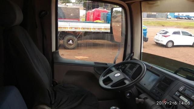 Caminhão 24.250 truck - Foto 2