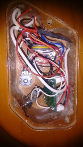 Contra baixo 6 cordas - Foto 2