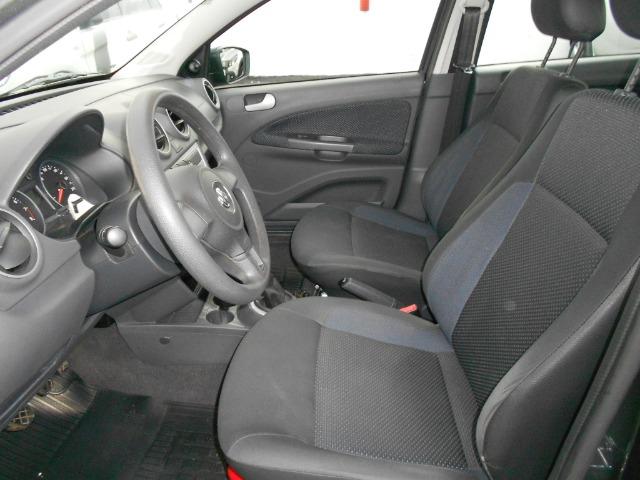 Vw voyage trendline 1.6 flex 2014/2015 completo todo revisado pneus bons - Foto 8