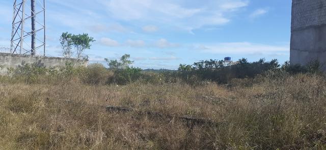 Vende-se terreno 180 m²