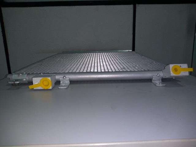 *R-Condensador do arcond Clio 07 A 14 - Foto 3