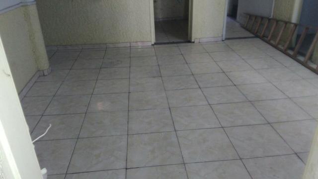 Apartamento tipo casa na Suburbana 5 minutos do Guanabara - Foto 3