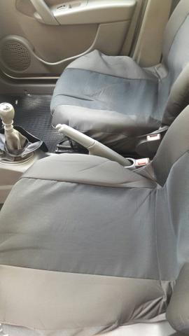 Vendo veículo Pálio 1.4 completo com placa Mercosul - Foto 6