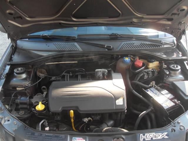 RENAULT CLIO 1.0 EXPRESSION 16V HI-FLEX 4P MANUAL - Foto 10