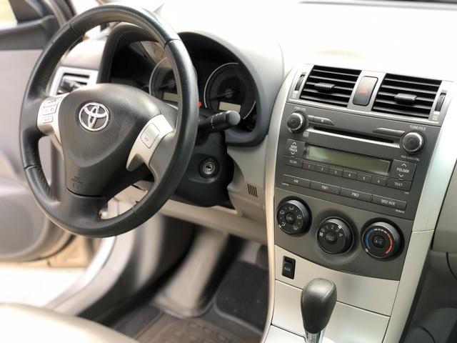 Toyota Corolla GLI Automatico 1.8 2013/14 - Foto 11