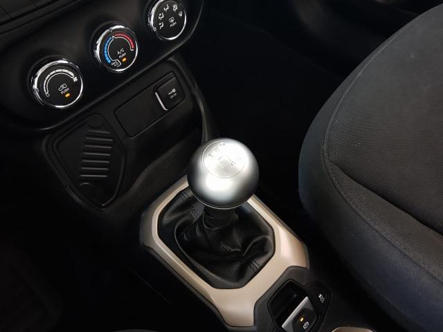 Jeep Renegade 1.8 16v 4x2 Flex Mecânico 2016 - Foto 13