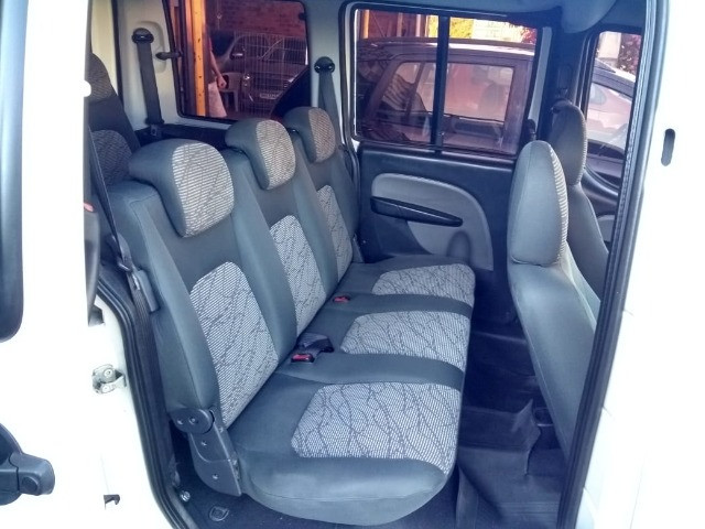 Fiat Doblo Attractive 1.4 2014 - Foto 4