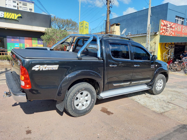 Hilux srv 3.0 automatica 4x4 2007 75.900 - Foto 3