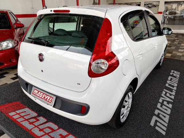 Fiat Palio atractive 1.4 Completo Ano 2014 com gnv ! - Foto 5