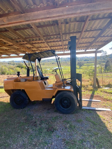Empilhadeira 4,5t - Seminova - Foto 5