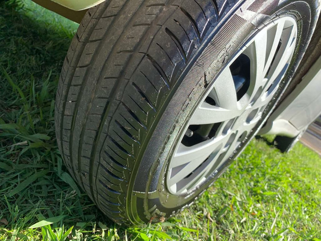 Vendo ou troco gol 1.0 2 Portas 2013 completo - Foto 5