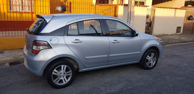 Vendo ou troco Agile 1.4 LTZ , ano 2013 , com GNV. - Foto 2
