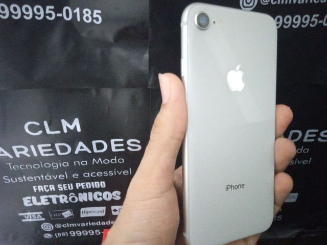 iPhone 8 semi-novo impecável Vitrine  - Foto 2