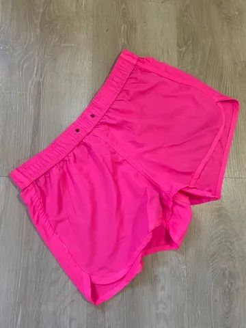 Shorts Academia Rosa