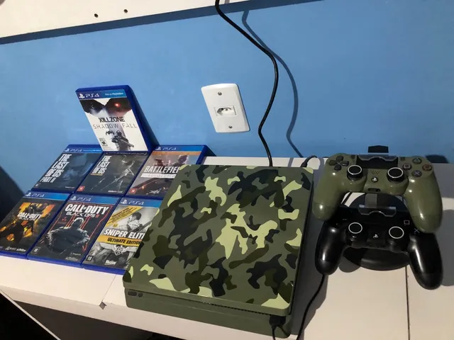 Console PS4 Slim 1TB Edição Limitada Call of Duty WWII Seminovo