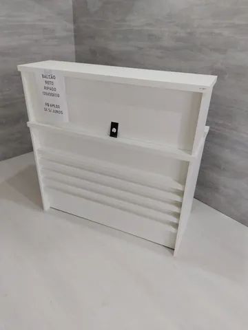 Balcão reto ripado branco 