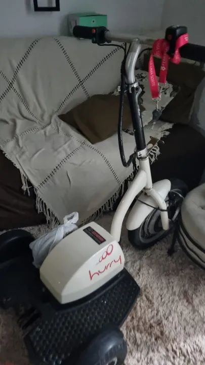 triciclo elétrico marca hurry