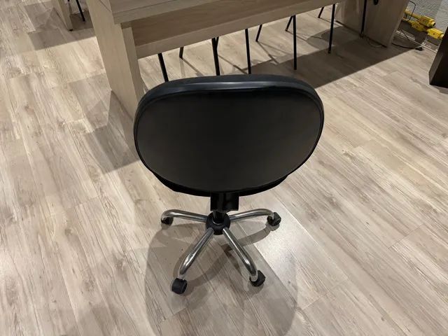 Cadeira Escritório / Home Office com rodas - Foto 2