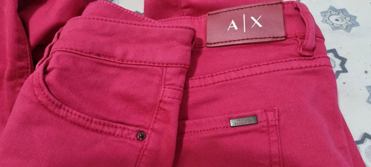 calça nova importada de ny armani exchange, corresponde ao número 36/38, com elastano - Foto 4