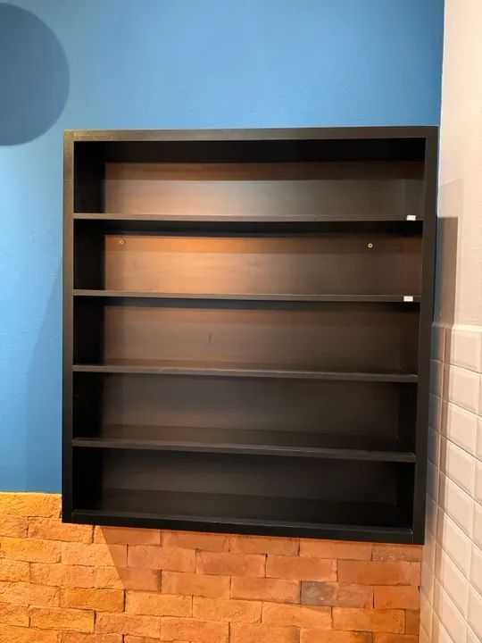 Armário expositor. 