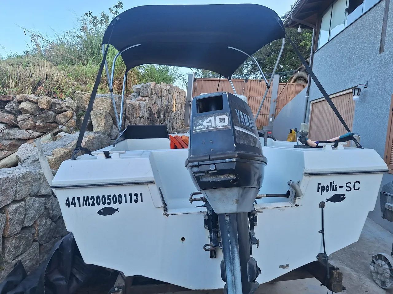 Lancha de fibra de vidro com motor 40 HP, 2 tempos revisado - Foto 2