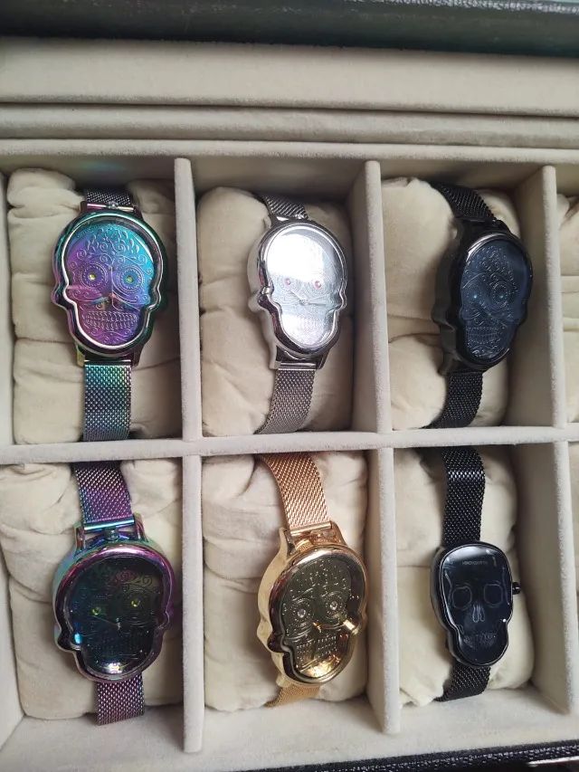 Relogio chilli beans - caveira mexicana analógica   - Foto 2