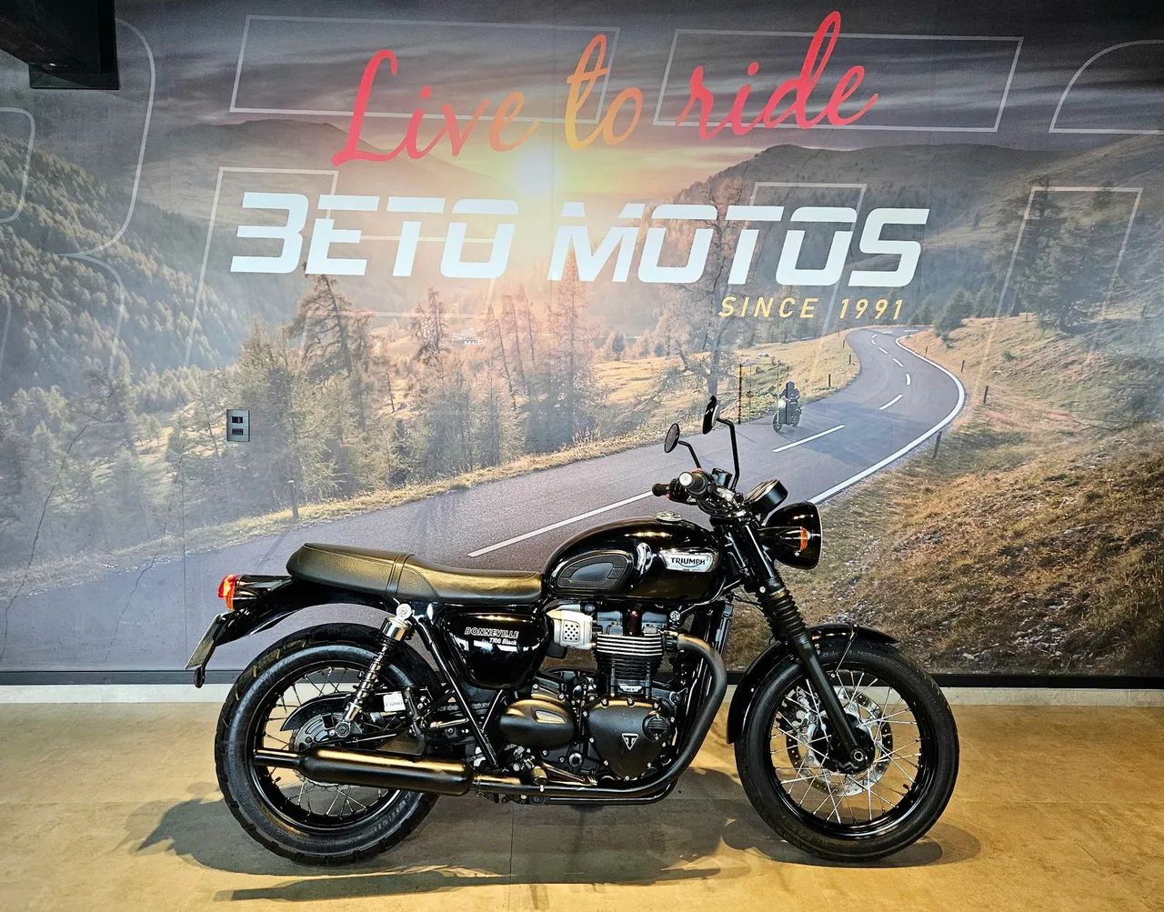 Bonneville t100 olx hotsell