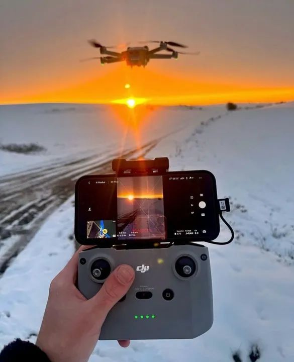 Drone DJI mini 3  4k standard ntrole SEM TELA 1 bateria( novo/lacrado ) parcelamos cartão 