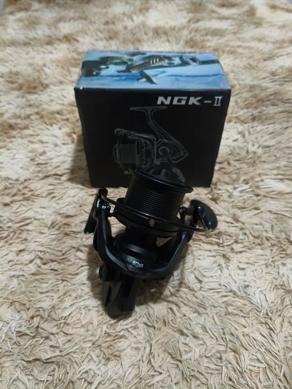 Molinete ngk Black 10000