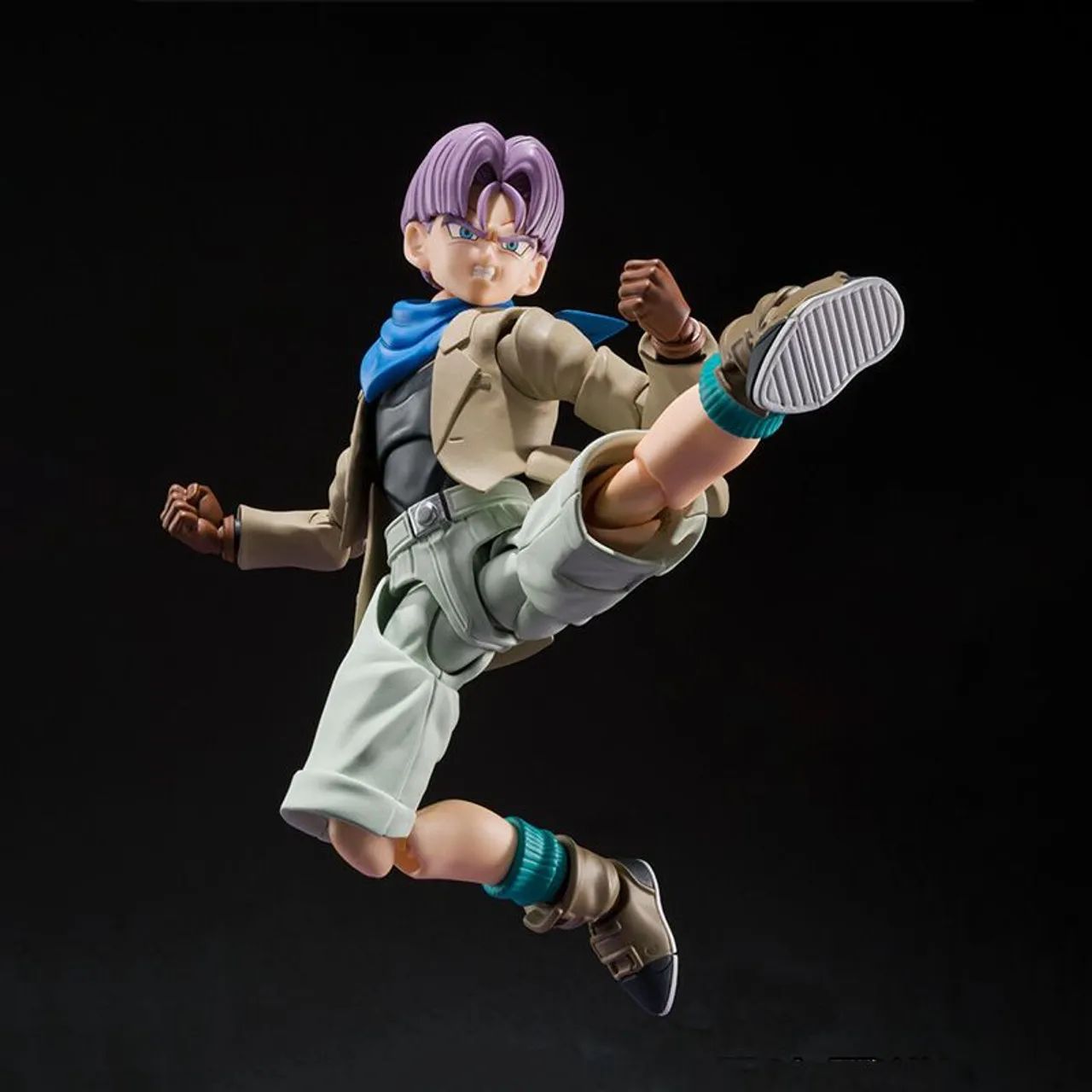Trunks GT DBZ - S.H.Figuarts Bandai  - Foto 3