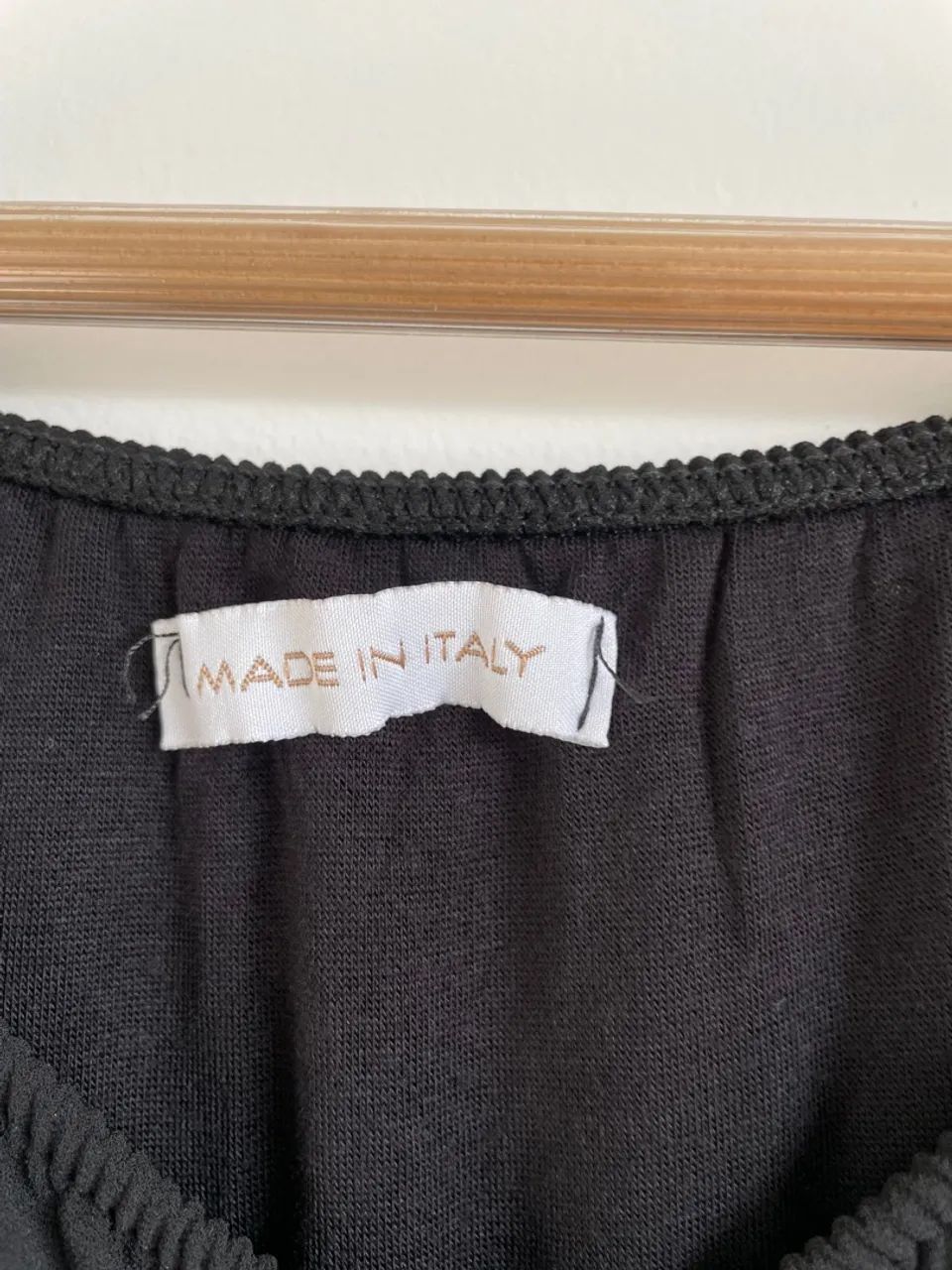 Vestido acinturado curto preto tam P Made in Italy - Foto 4