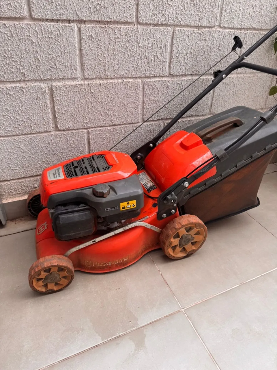 Cortador de Grama Husqvarna