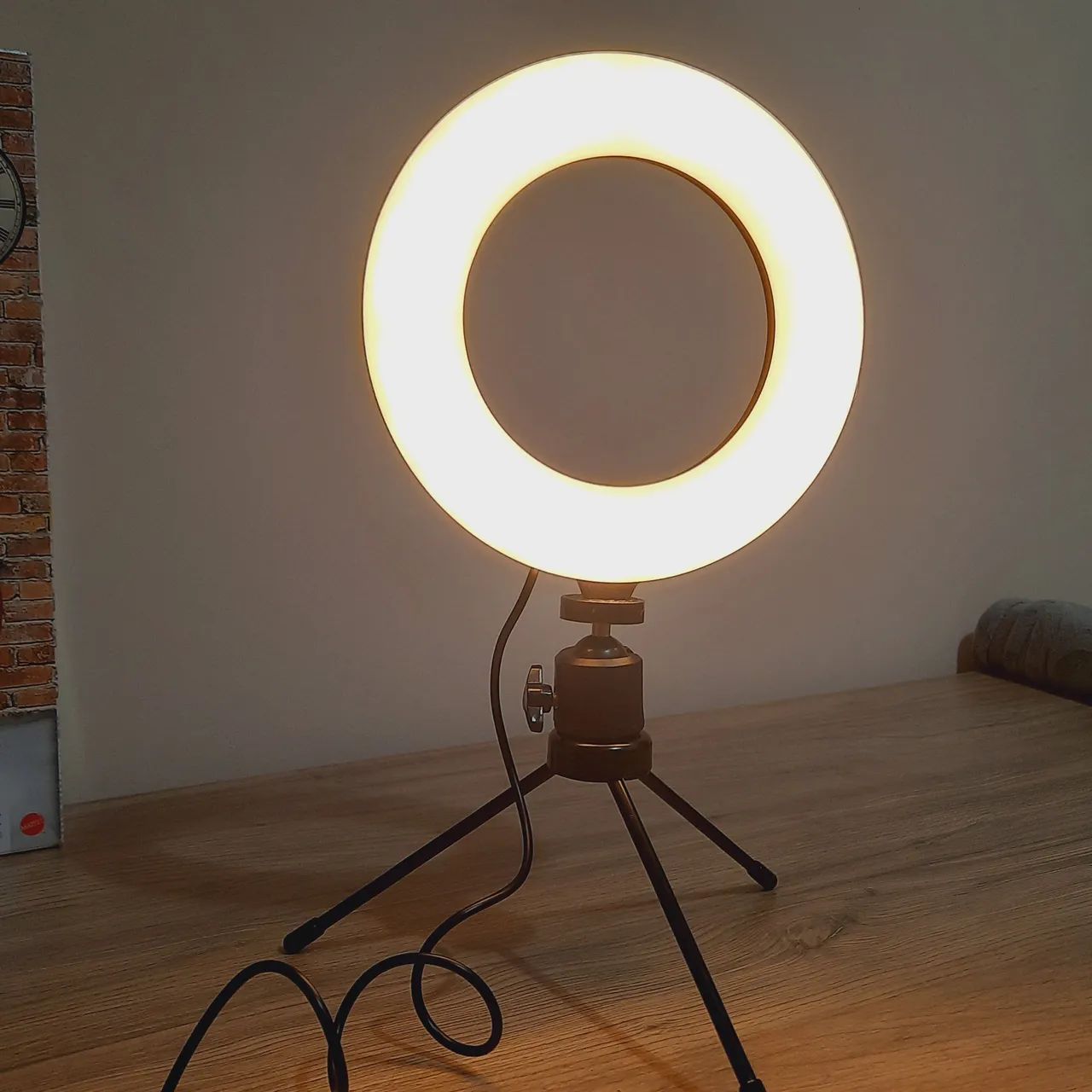 RING LIGHT PEQUENO COM 3 TONS DE LUZ. - Foto 2