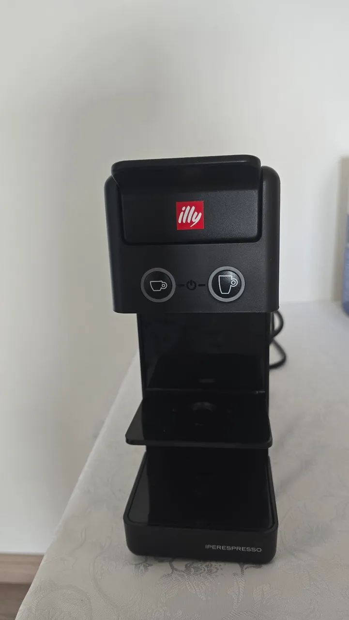 Máquina de Café Illy Iperespresso Preta