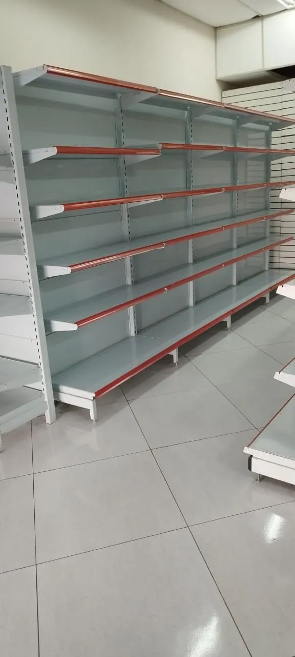 Gôndolas de Centro - 4 metros - Loja - Ótimo Estado!