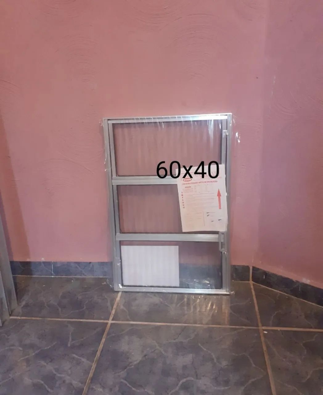 Janela basculante 60x40 alumínio  - Foto 3