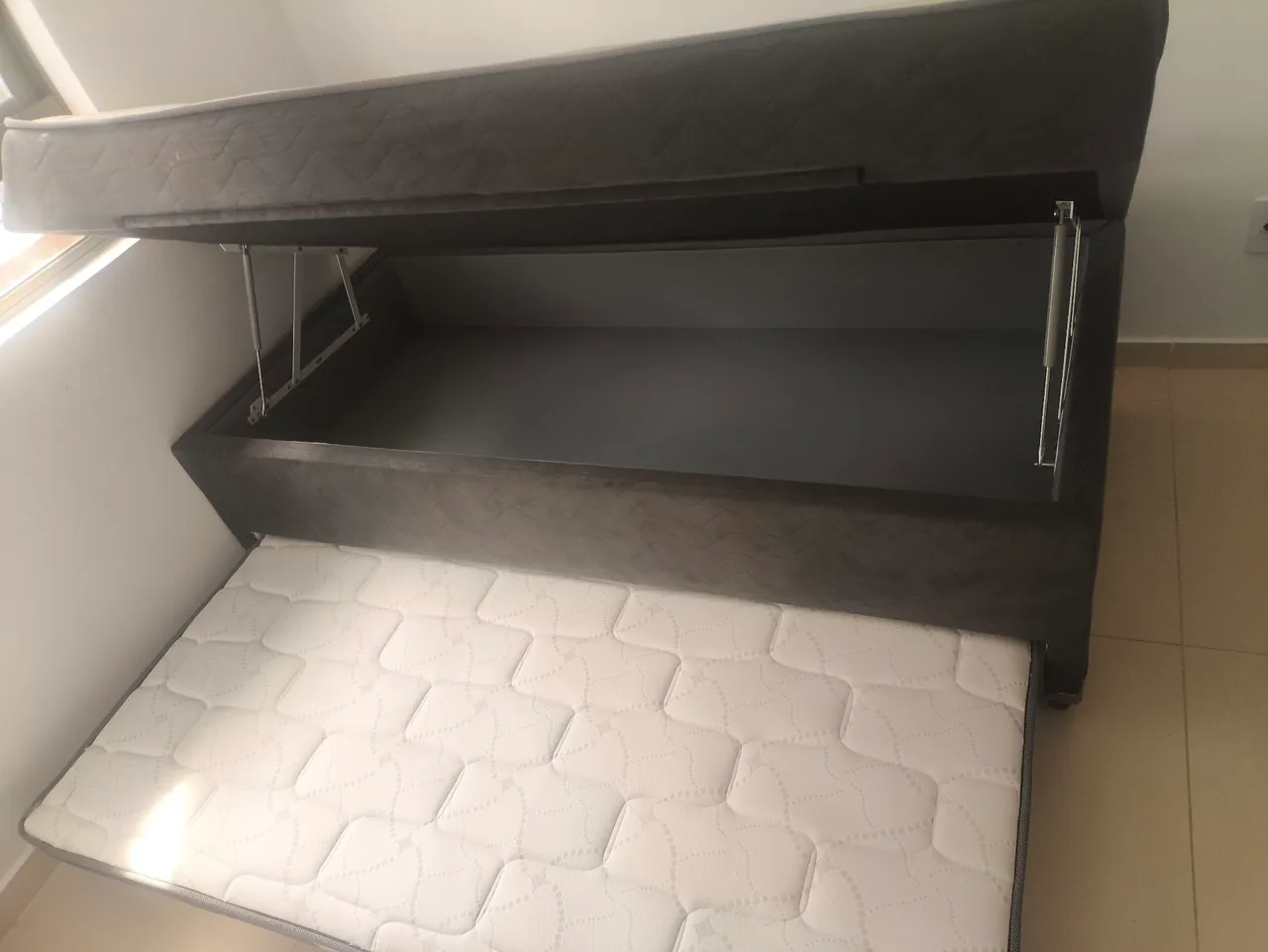 Cama Baú Funcional com Colchão de Casal