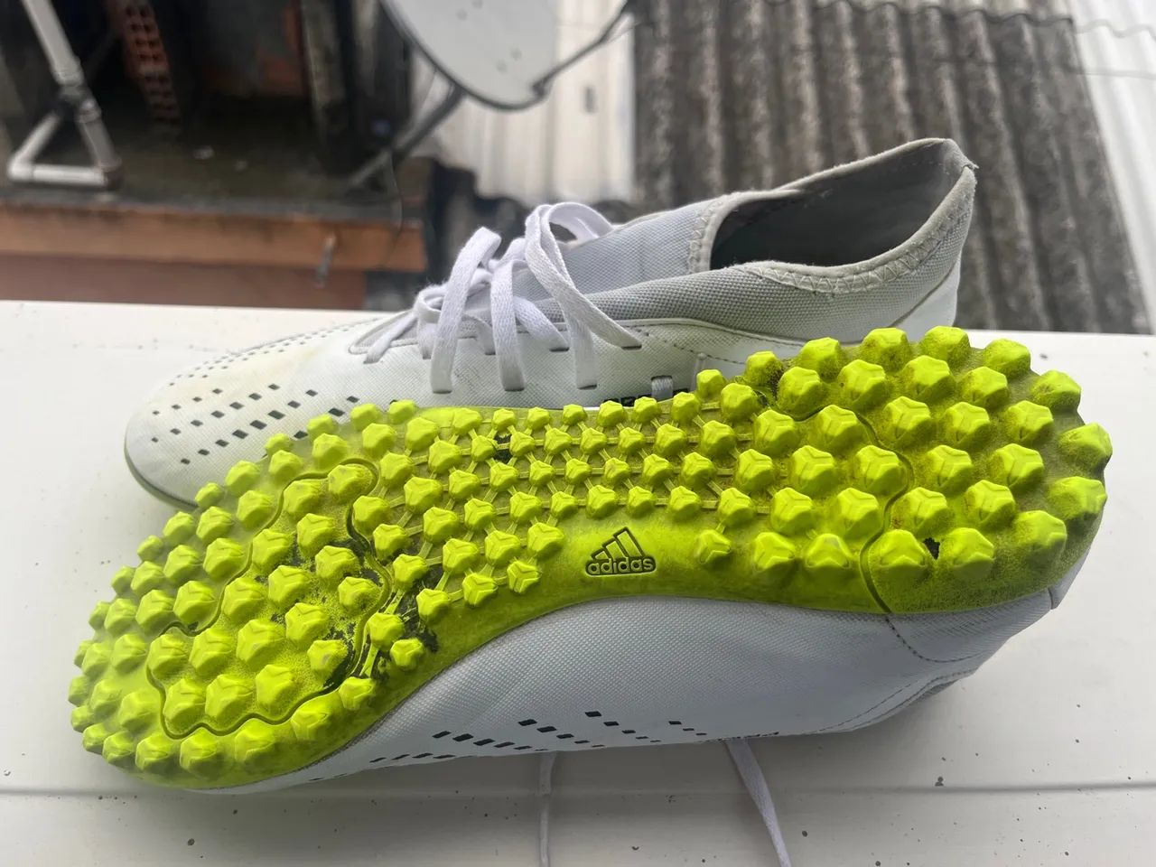 Chuteira Predator Freak.4 Society - Tamanho 41 - Foto 2