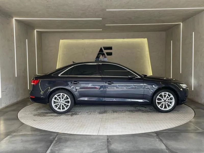 Audi A4 2.0 16V TFSI 183/180cv Multitronic 2018 - Foto 4