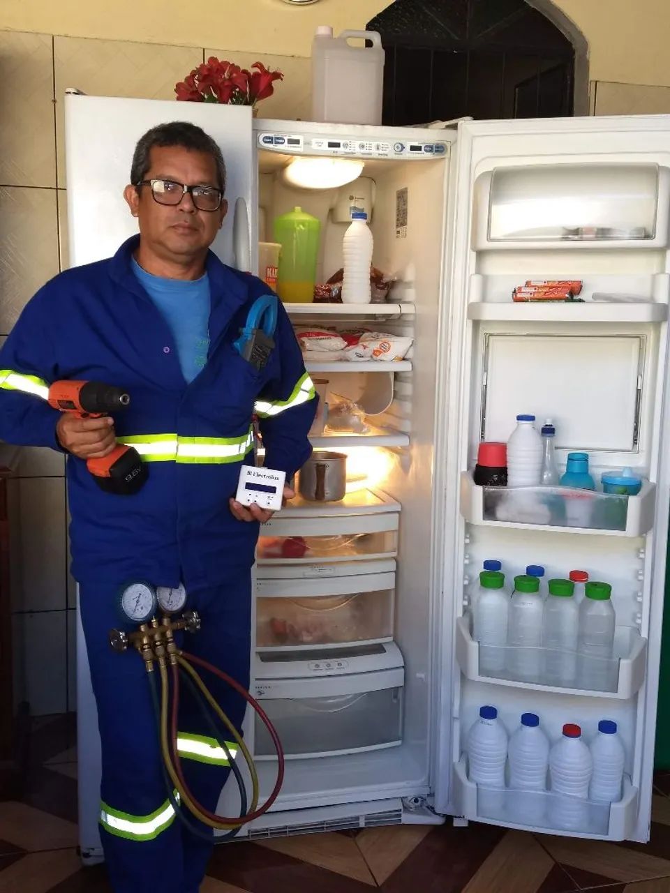 Geladeira tem Conserto Sim.