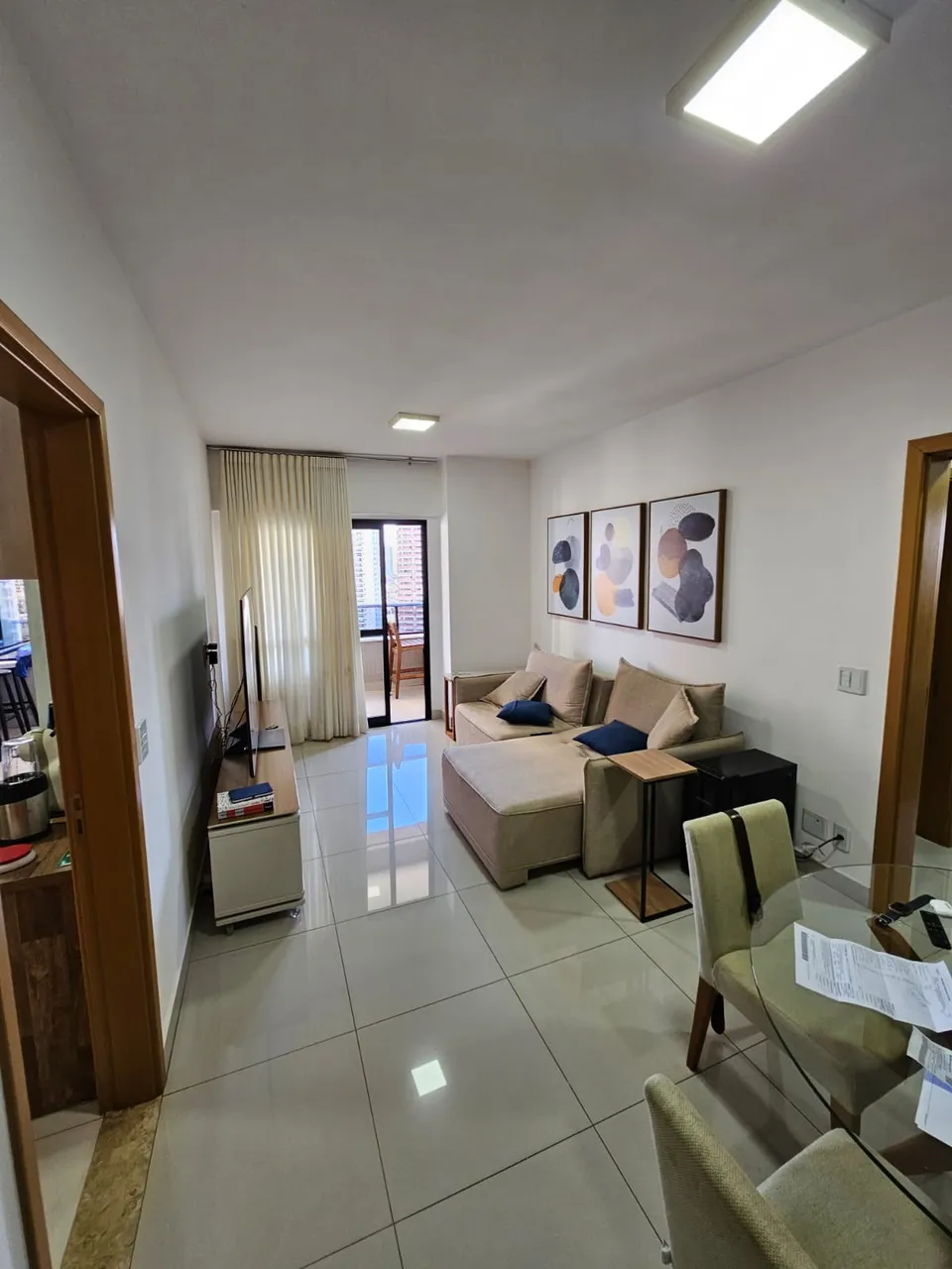 Apartamento para aluguel com 97 m2, 3 suítes, 2 garagens, em Jardim Goiás - Goiânia - GO