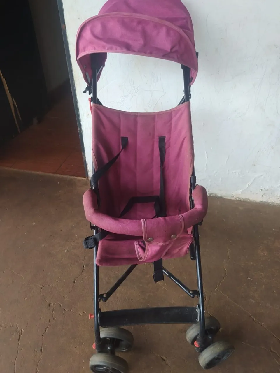 CARRINHO TIPO CADEIRA PRA BEBE