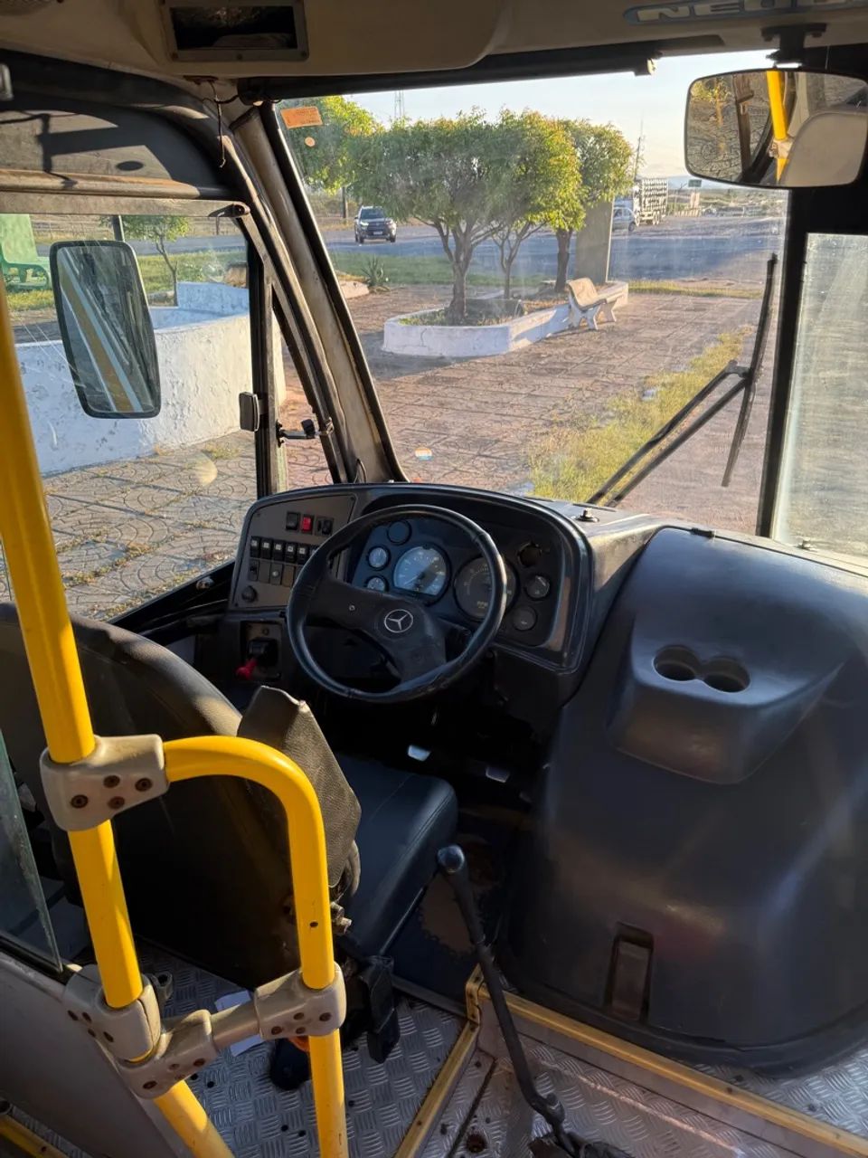 Micro ônibus Mercedes 2010 - Foto 8