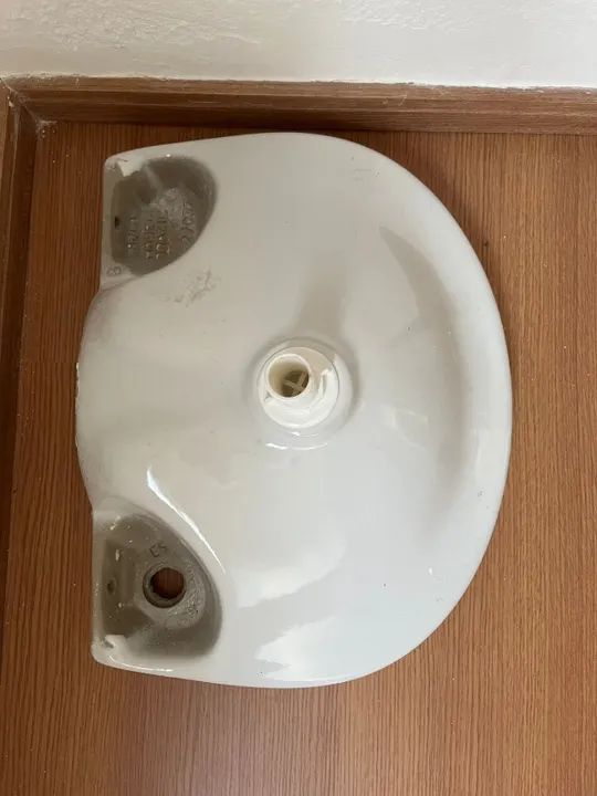Lavatório em Cerâmica (Novo) - Foto 2