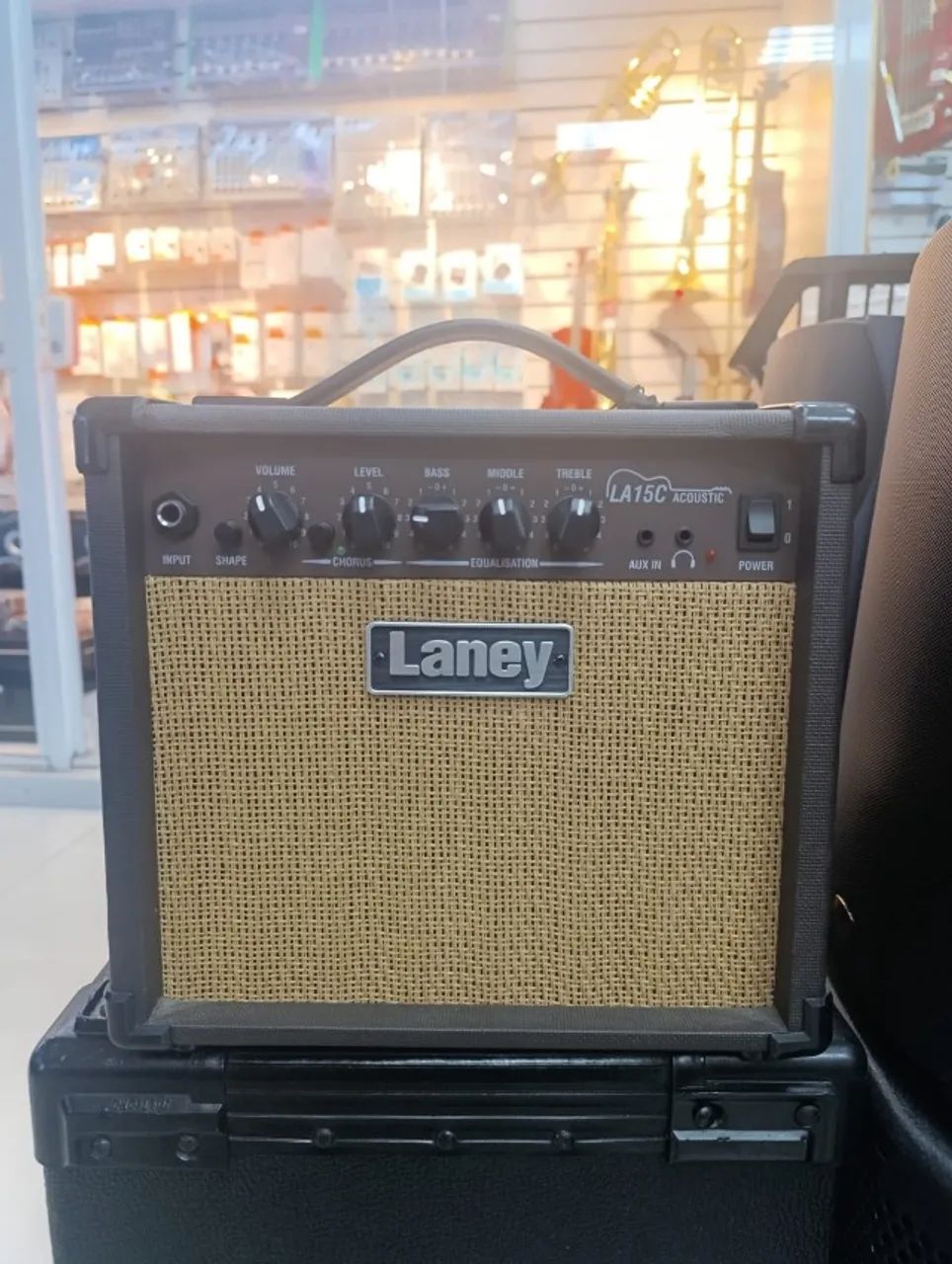 CUBO LANEY LA15C ACUSTIC VIOLÃO