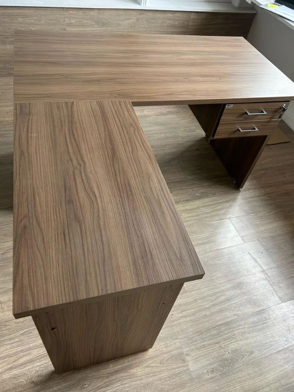 Vendo mesa de escritório 