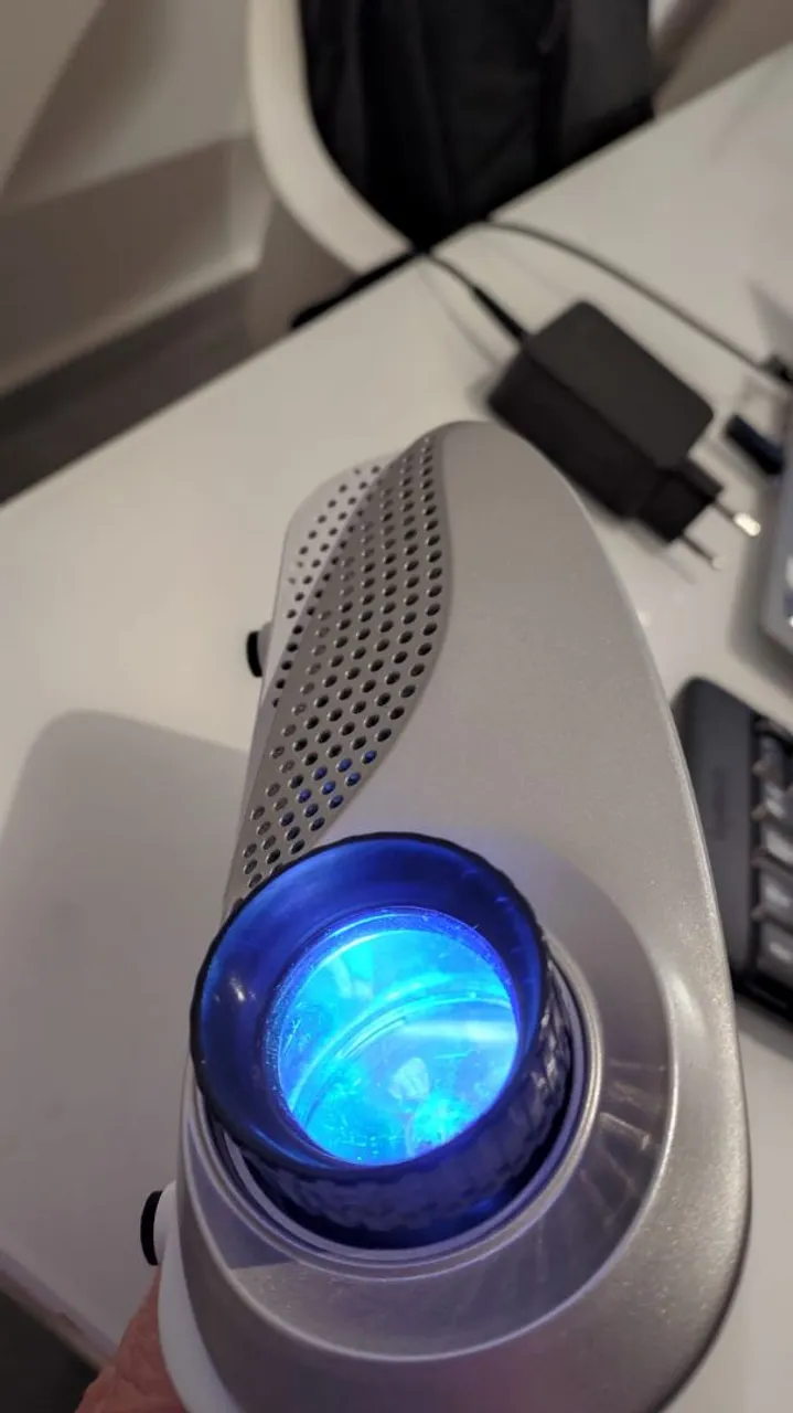 Mini Projetor Led RD-802 100 Pol 2000 Lumens Hdmi Usb Sd