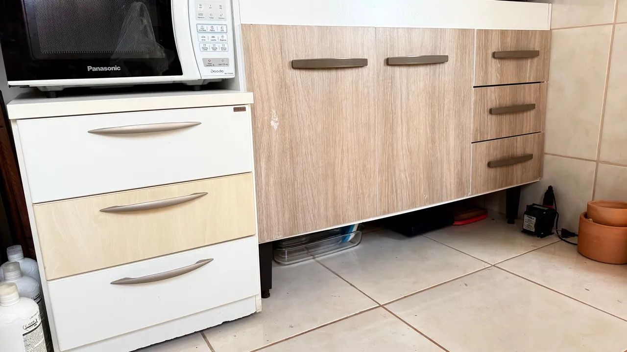 Gaveteiro de 3 gavetas + armário pia