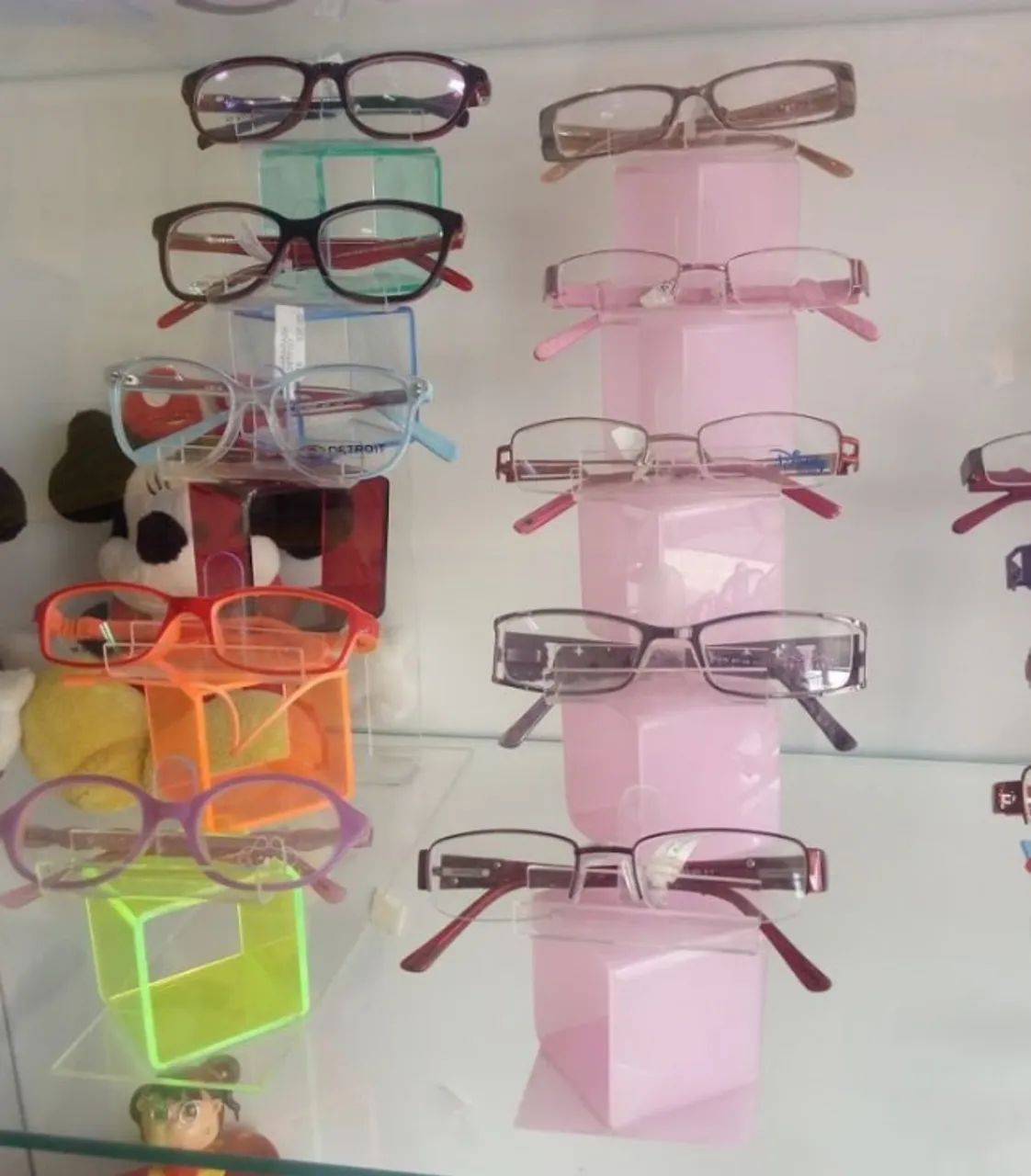 Expositor para óculos Dadinhos - Inovação e Cor para Suas Vitrines - Foto 3